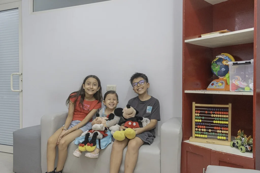 Niños al dentista en Monterrey - Dr Gabriel Morales Ríos